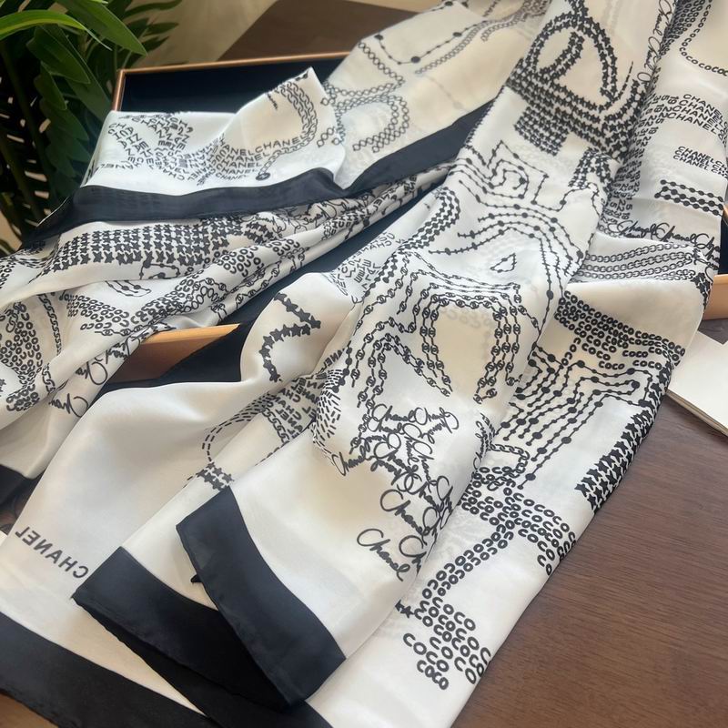 Chanel silk scarf 90-180cm E21 (13)